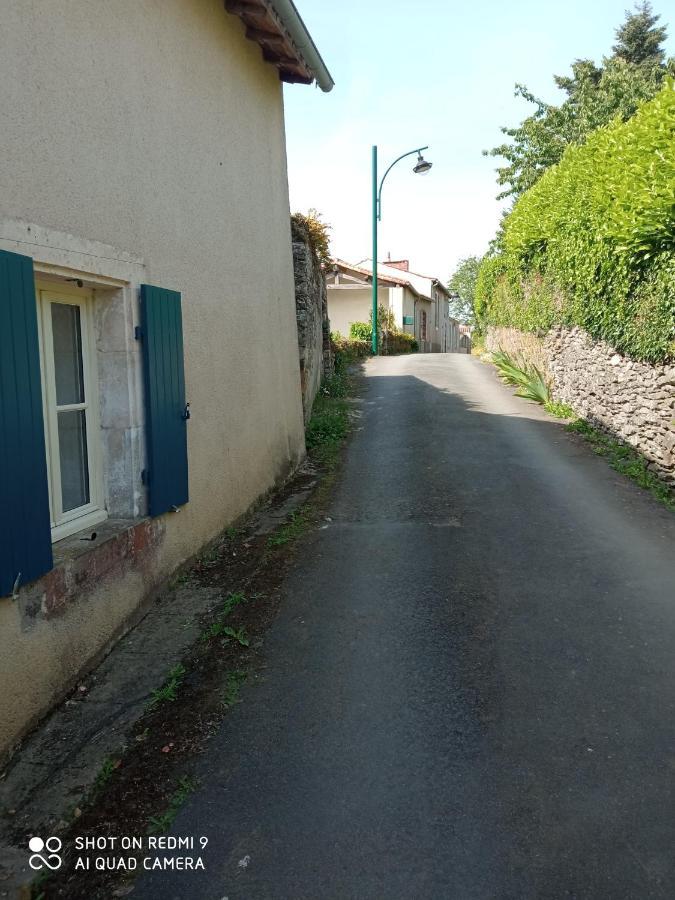 Basse De Ramparts Villa Vouvant Eksteriør bilde